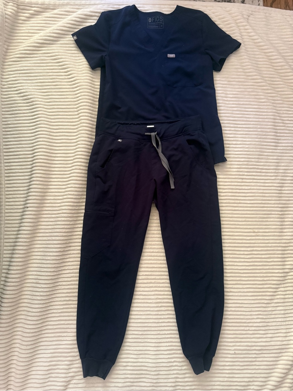 FIGS Navy Blue Scrub Top and Jogger Pants